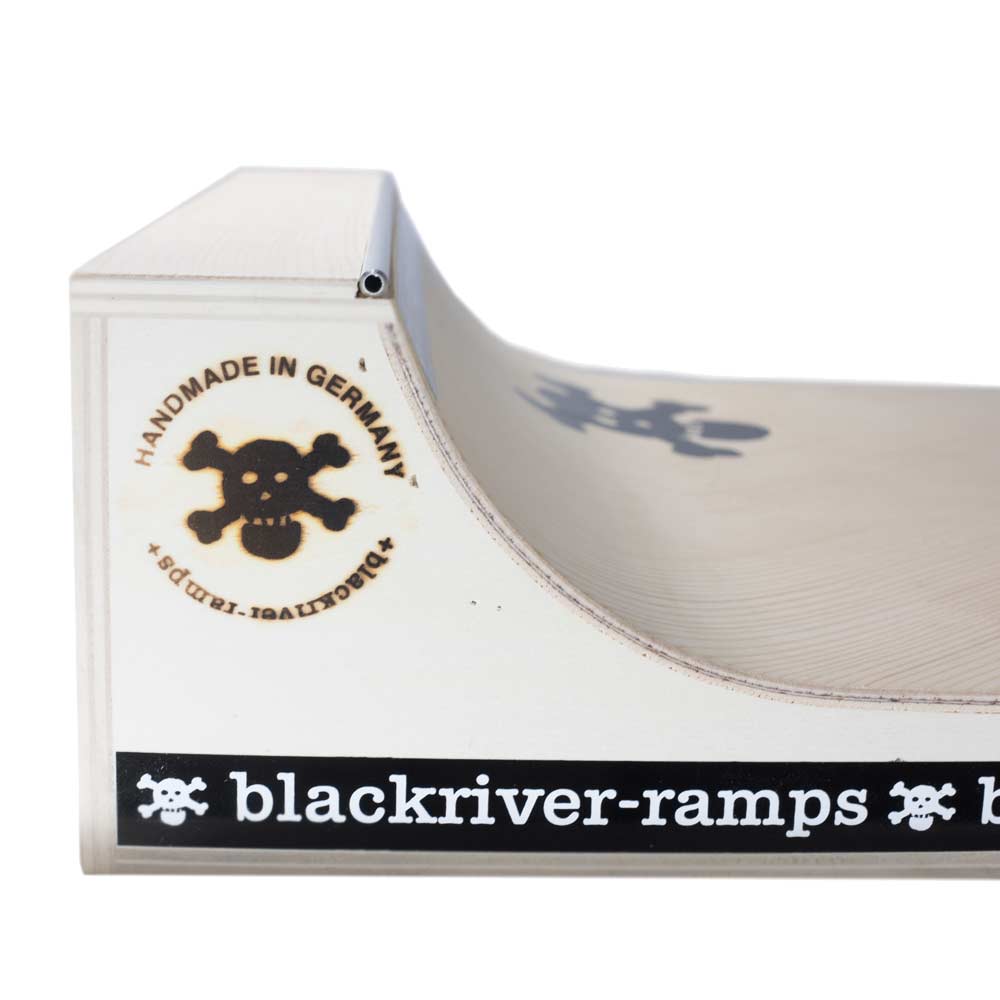 Blackriver Fingerboard Ramps - Playground with Bank